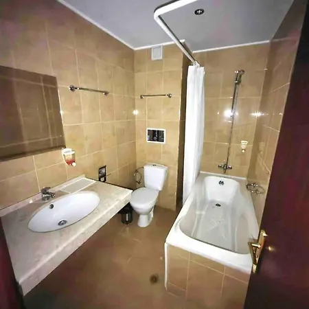 Cosy Studio Near Gondola *